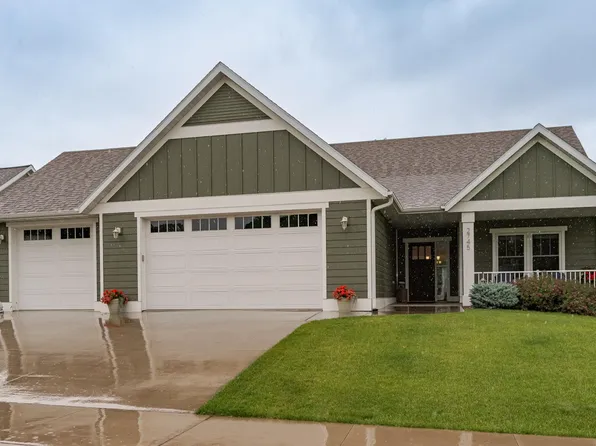 2745 Sand Trap Rd SE, Rochester, MN 55904