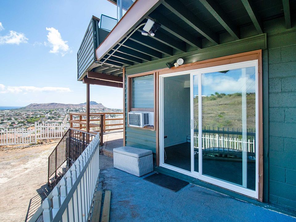 1st image of 3865 Pukalani Pl #B