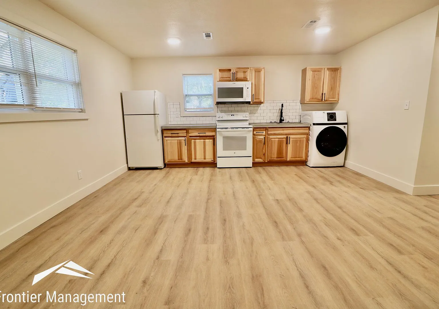 906 Osage — Photo 2