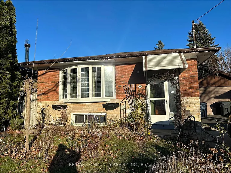 11 Ingrid Dr — Photo 1