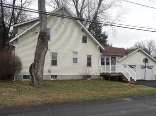 27 Cole Ave, Colonie, NY 12205