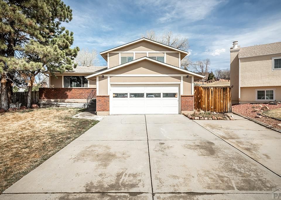 1st image of 10 Wallflower Ct