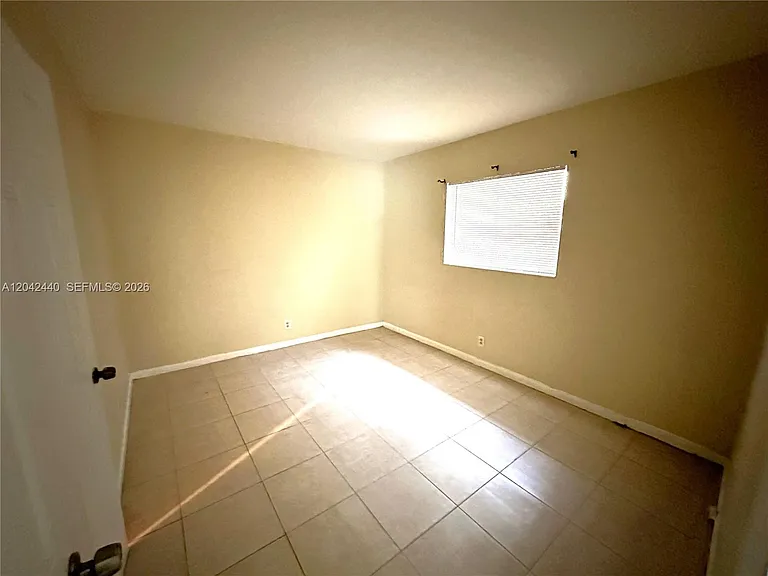 148 NW 40th Ct #1 — Photo 7