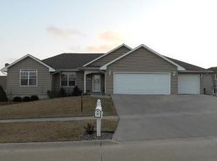 1400 9th St SW, Mount Vernon, IA 52314
