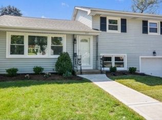 337 W View St, Lombard, IL 60148