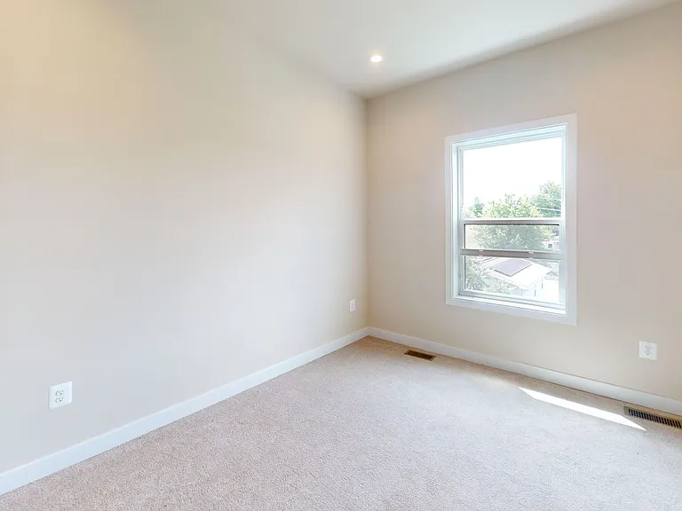4923 1/2 A St SE #2 — Photo 17