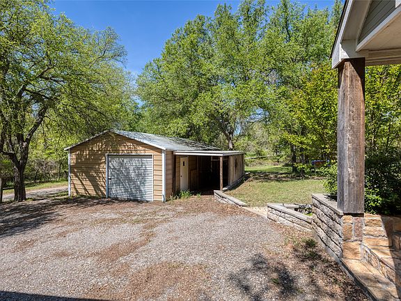 2nd image of 1701 Central Rd