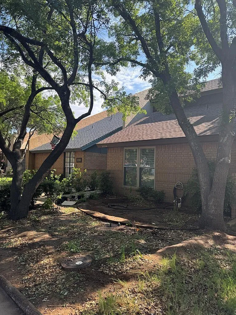 3 bed, 2.5 bath, 1770 sqft, $2,450 — Photo 1