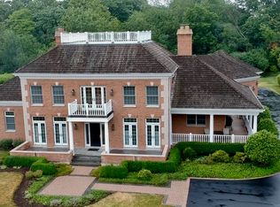 1230 Longmeadow Ln, Lake Forest, IL