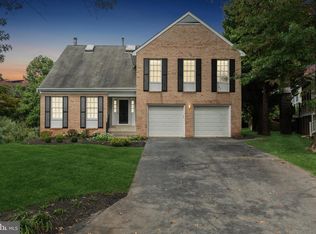 15510 Ambiance Dr, Gaithersburg, MD 20878