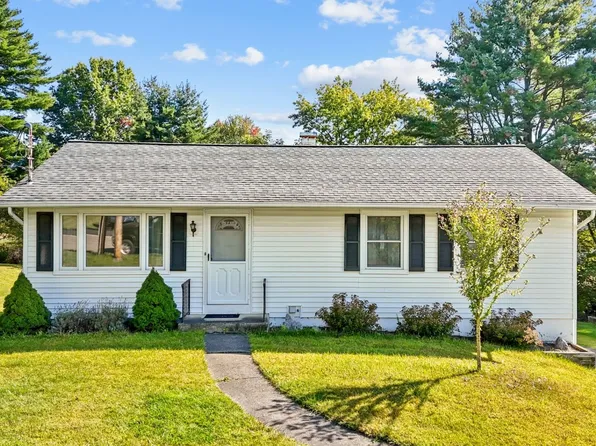 1124 Frost Rd, Endicott, NY 13760