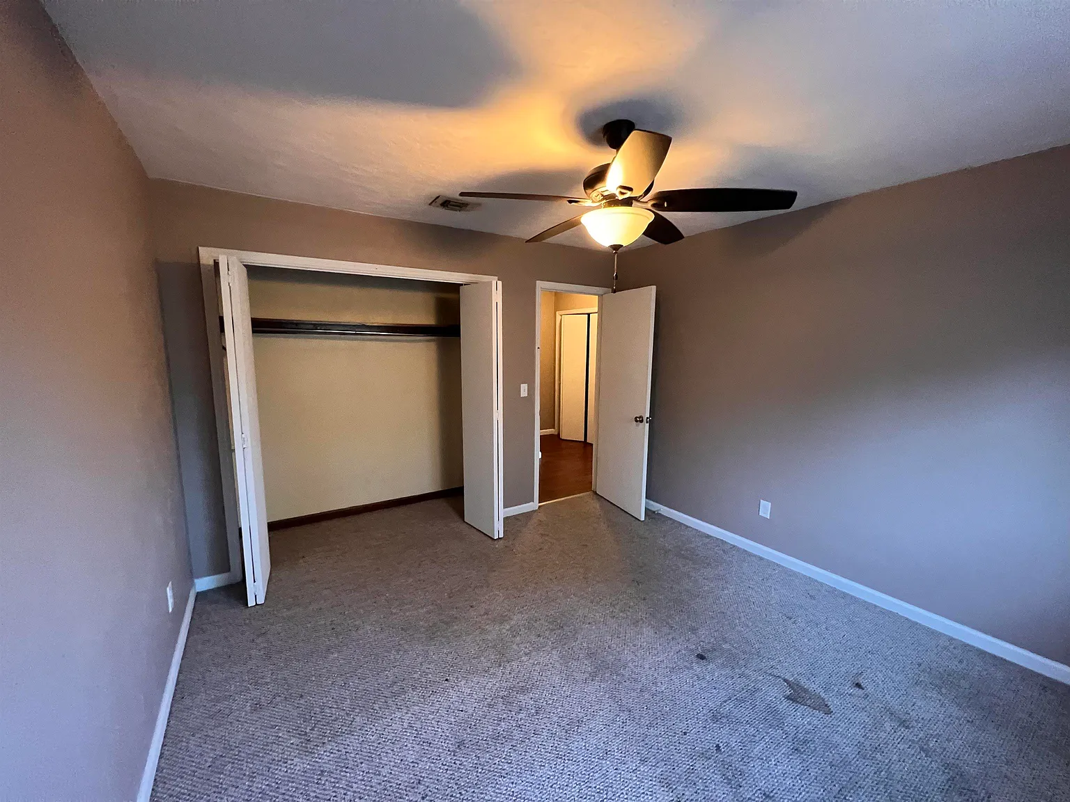 2 bed, 840 sqft, $1,100 — Photo 4