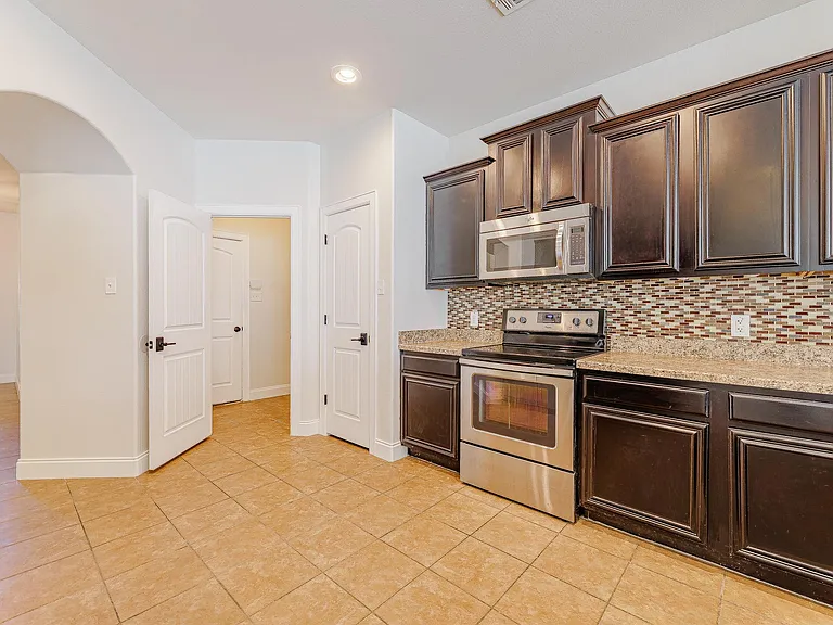 2805 Marsha Ln — Photo 25