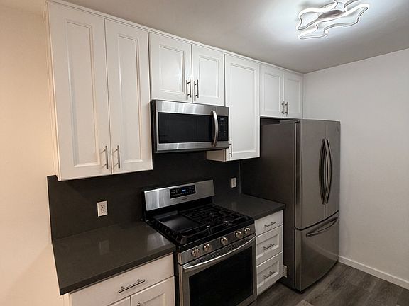 5th image of 1953 Selby Ave APT 3