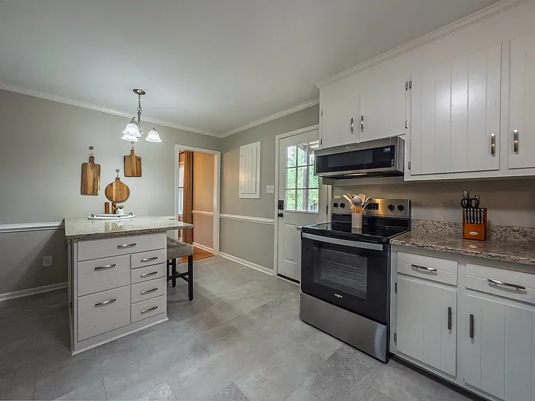 7205 John Elizabeth Pl — Photo 32