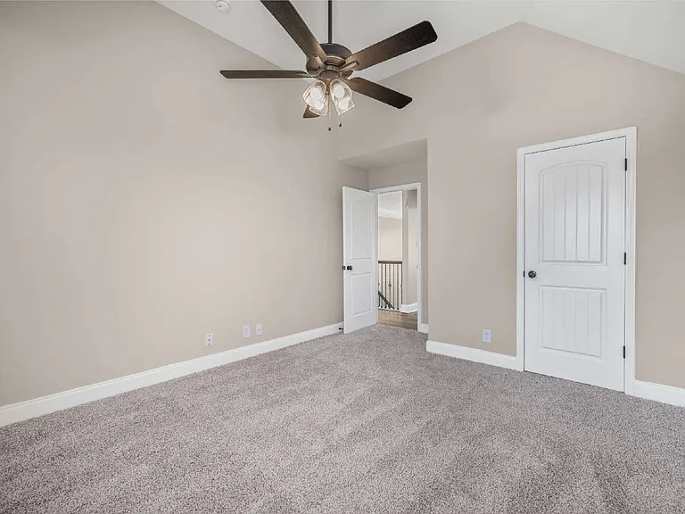 1240 Winterset Dr — Photo 35