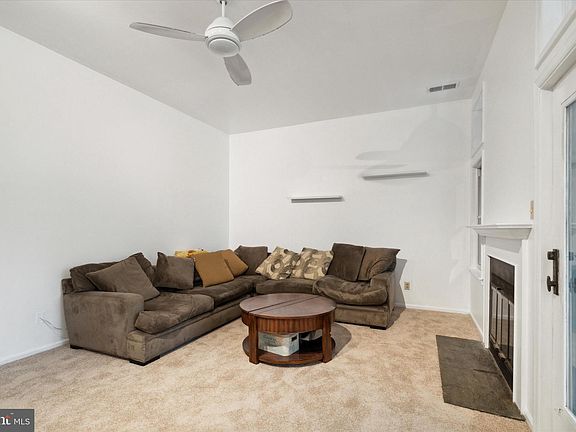 2nd image of 3905 Birch Cir #39
