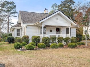 1157 Riverside Dr, Gainesville, GA 30501