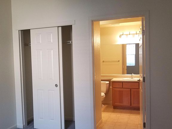 4th image of 5201 Laguna Oaks Dr Unit 98