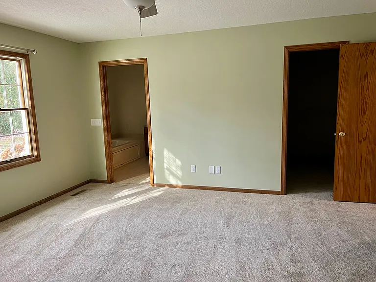 4984 Fox Ridge Rd — Photo 18