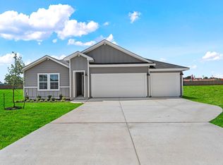 137 Union Pacific Dr, Cedar Creek, TX 78612