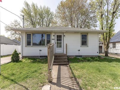 1211 4th St, Camanche, IA, 52730