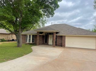 206 Casas Del Sur St, Granbury, TX 76049