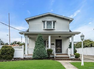 2479 Tonquin St, East Meadow, NY 11554