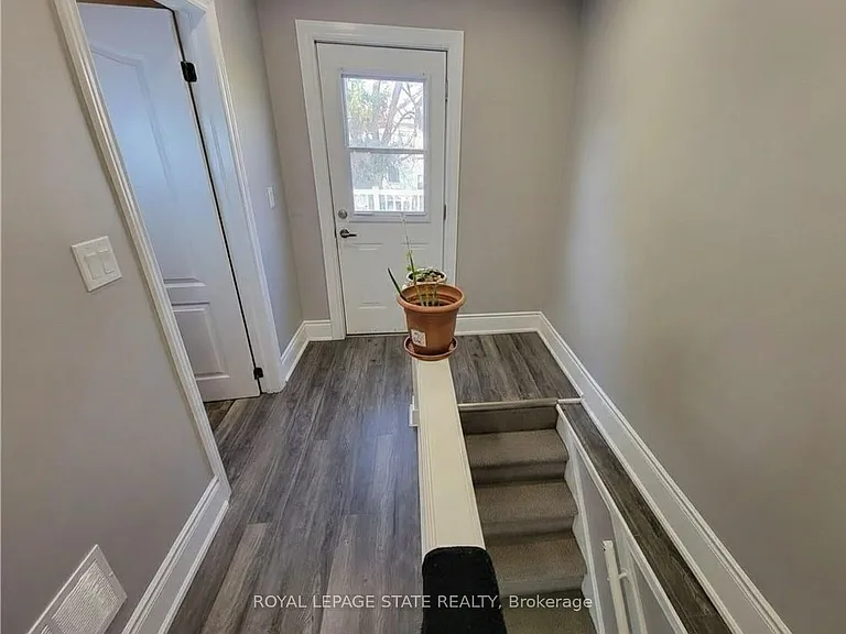27 Belmont Ave — Photo 2