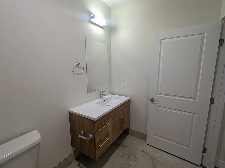 14411 Vanowen St #212 — Photo 11