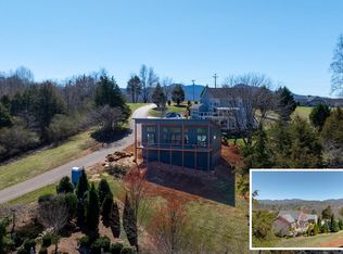 432 Jackson Heights Dr, Franklin, NC 28734