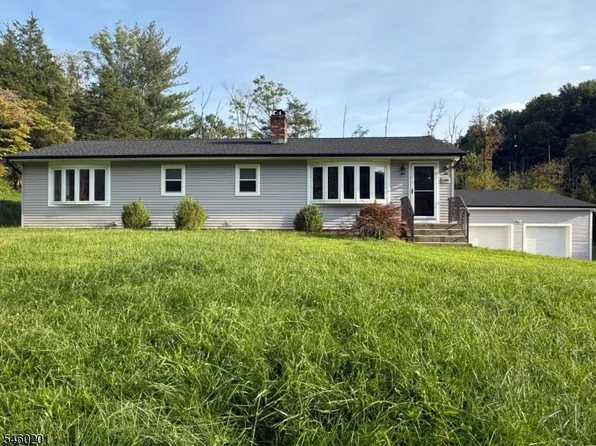 199 Church Rd, Holland Twp., NJ 08848