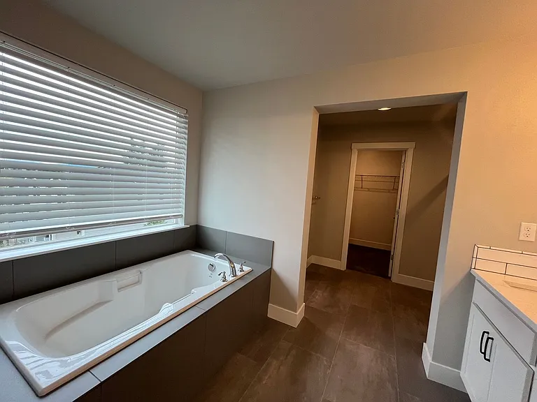 15675 NE Clackamas Ct — Photo 18