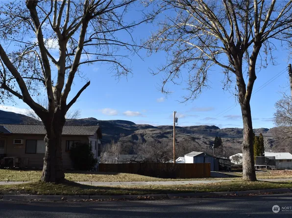 1129 Tilmus Street, Coulee Dam, WA 99116