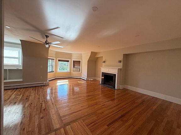2nd image of 318 Tappan St APT 3