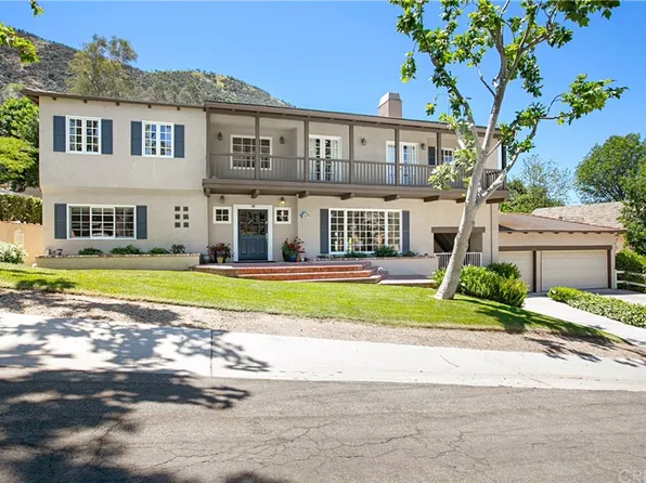 19 Roundup Rd, Bell Canyon, CA 91307