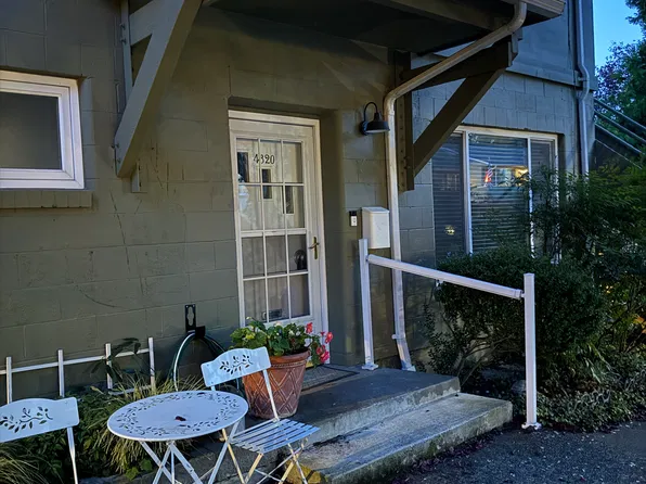 4820 Terrace Dr NE #4820, Seattle, WA 98105