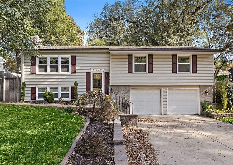 1st image of 8929 Westbrooke Dr