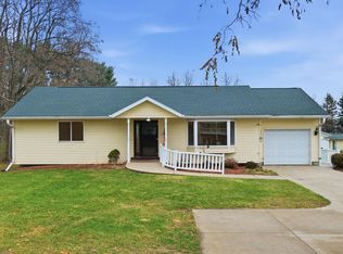 305 Mack Dr APT 9, Reedsburg, WI 53959