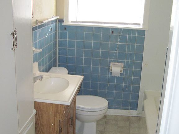 2nd image of 111 Ellis Cir
