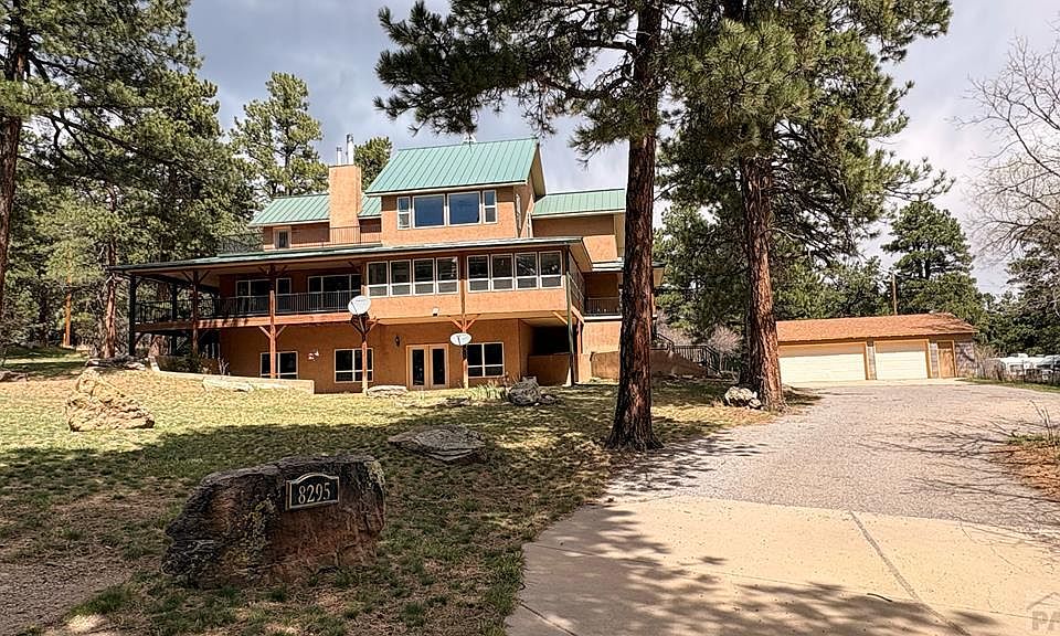 1st image of 8295 Green Ln