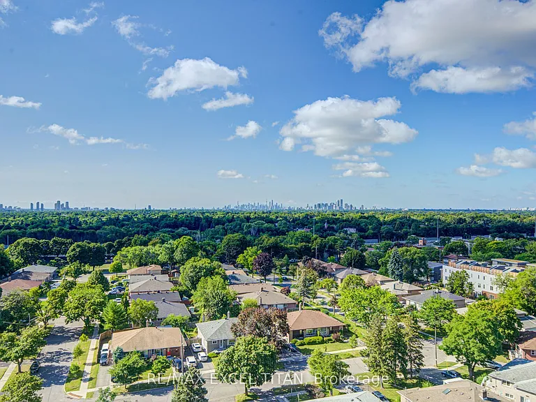 699 Sheppard Ave E #1115 — Photo 45