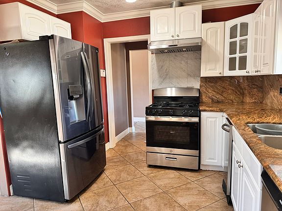 4th image of 741 Brightview Dr