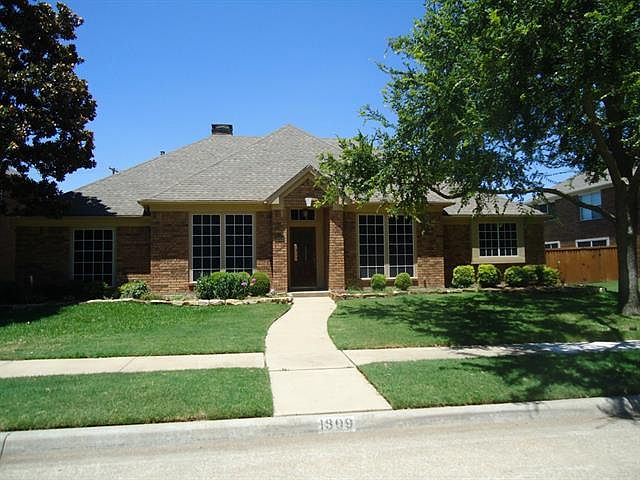 1st image of 1809 Whitney Dr