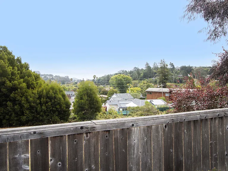 8 Azalea Dr — Photo 14
