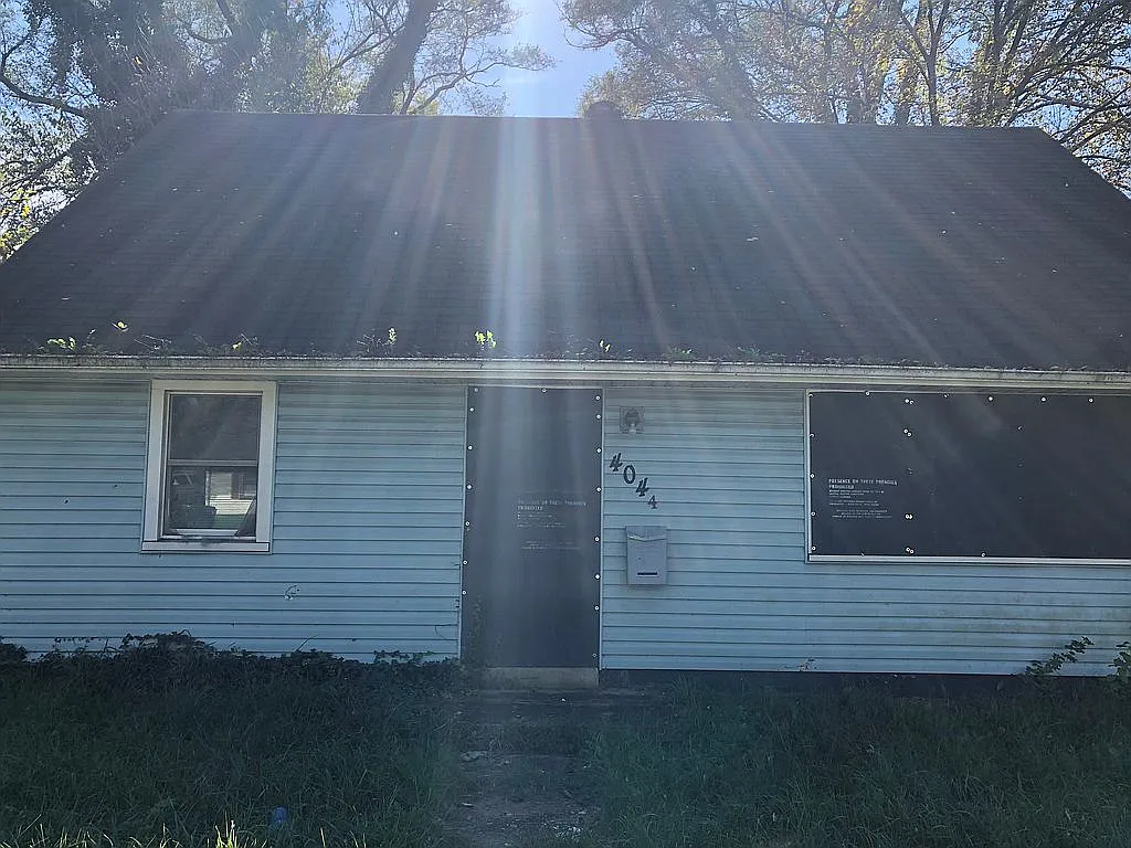 4044 Prescott Ave photo 1