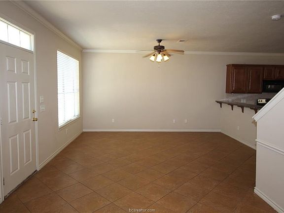 4th image of 420 Forest Dr