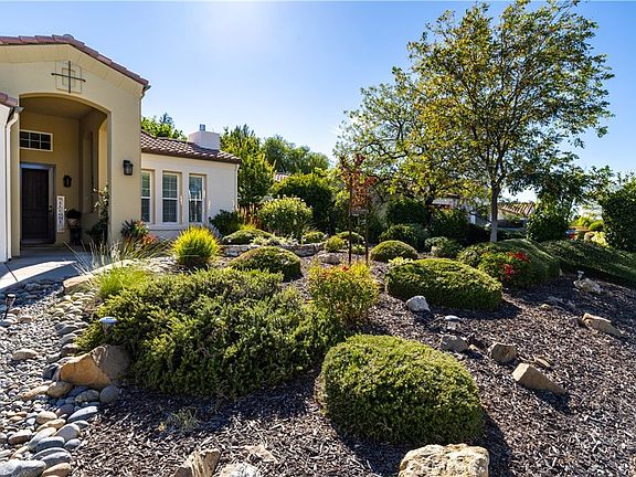 5th image of 952 Vista Cerro Dr