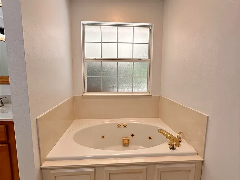 9548 Lorikeet Ln — Photo 13