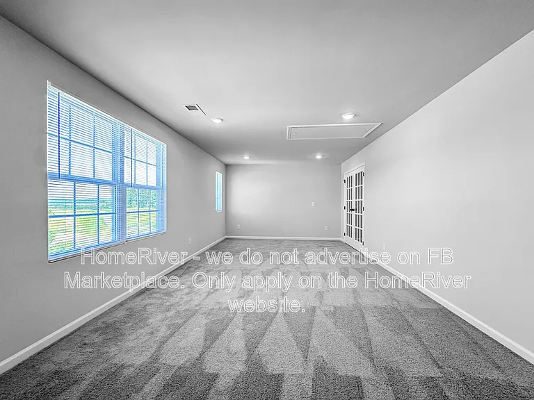 64 Foxton Pl — Photo 7
